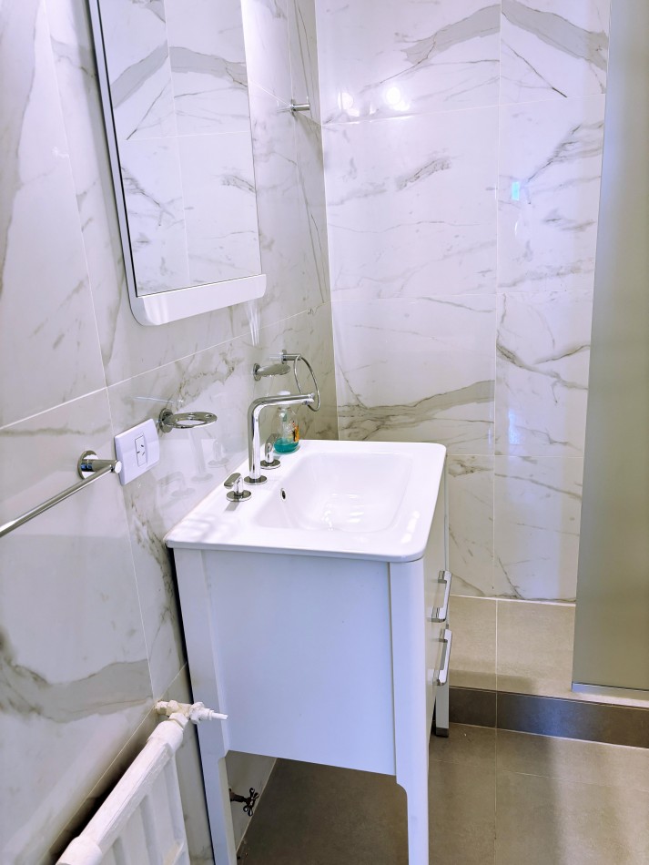 Flores + u$s89000 + Flores + Reciclado a Nuevo + Departamento 3 ambientes 2 Balcones piso 8 