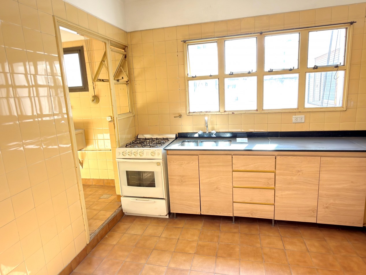 Villa Crespo - Depto 3 Amb Baño y Toil - Balcon Corrido - Estado de Israel al 4300 u$s130.000