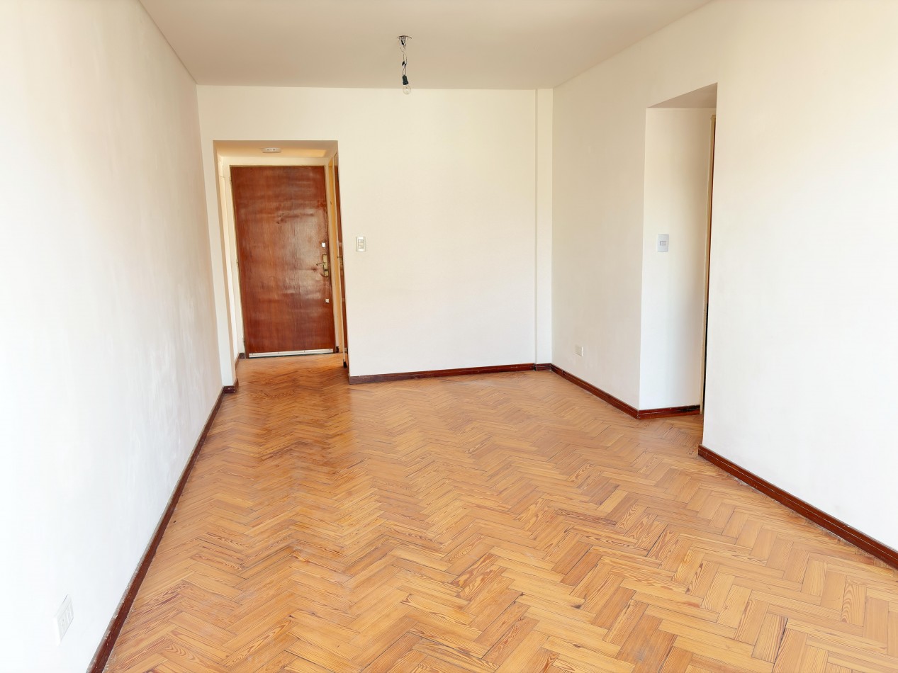 Villa Crespo - Depto 3 Amb Baño y Toil - Balcon Corrido - Estado de Israel al 4300 u$s130.000