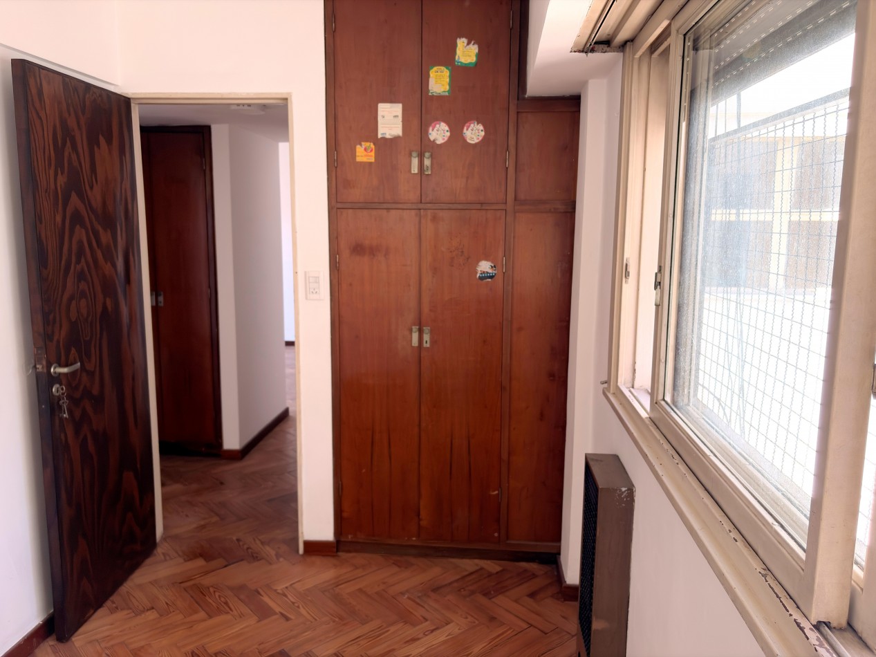 Villa Crespo - Depto 3 Amb Baño y Toil - Balcon Corrido - Estado de Israel al 4300 u$s130.000