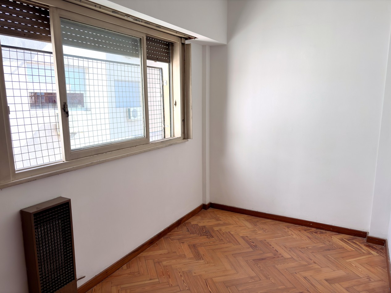 Villa Crespo - Depto 3 Amb Baño y Toil - Balcon Corrido - Estado de Israel al 4300 u$s130.000