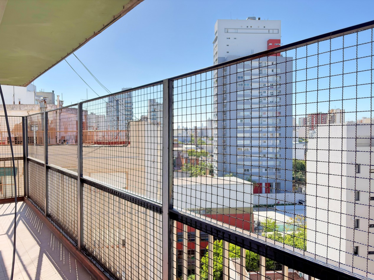 Villa Crespo - Depto 3 Amb Baño y Toil - Balcon Corrido - Estado de Israel al 4300 u$s130.000