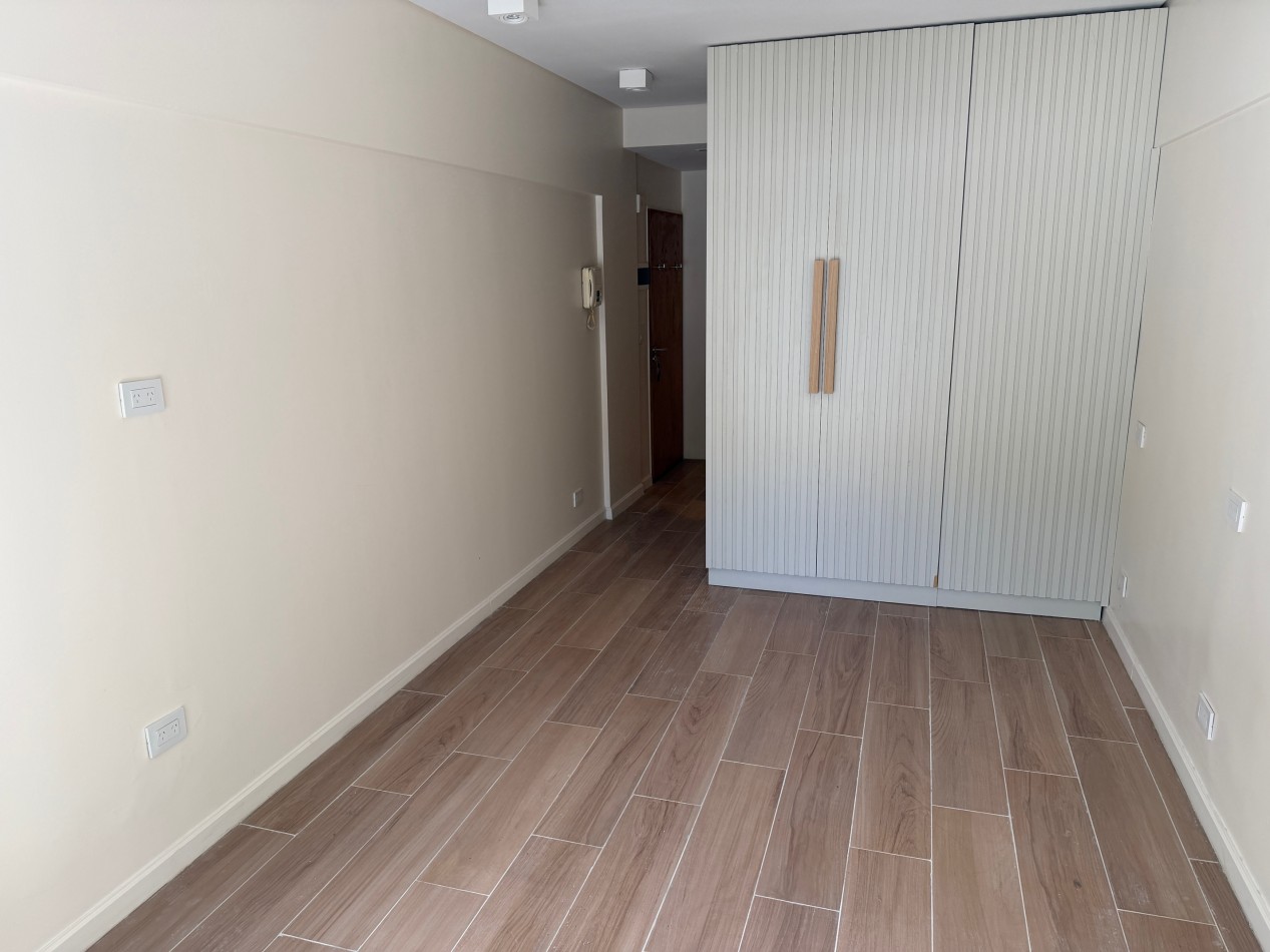 Belgrano u$s 99.000 Monoambiente Balcon Piscina Cochera GAS Mts Subte D