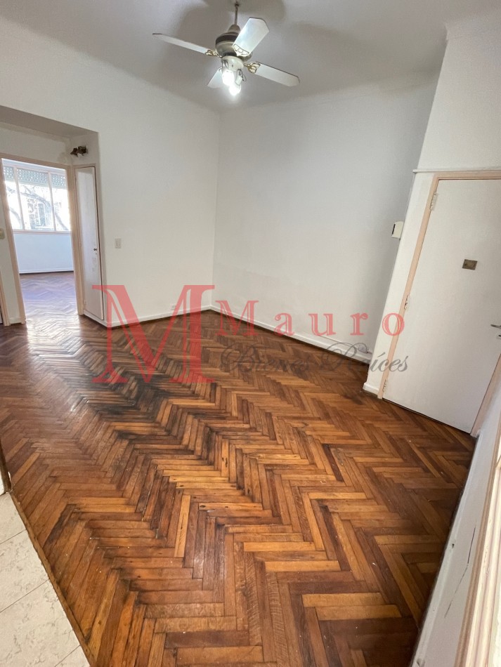 Apto Credito Monserrat Departamento 3 ambientes al Frente u$s98.900