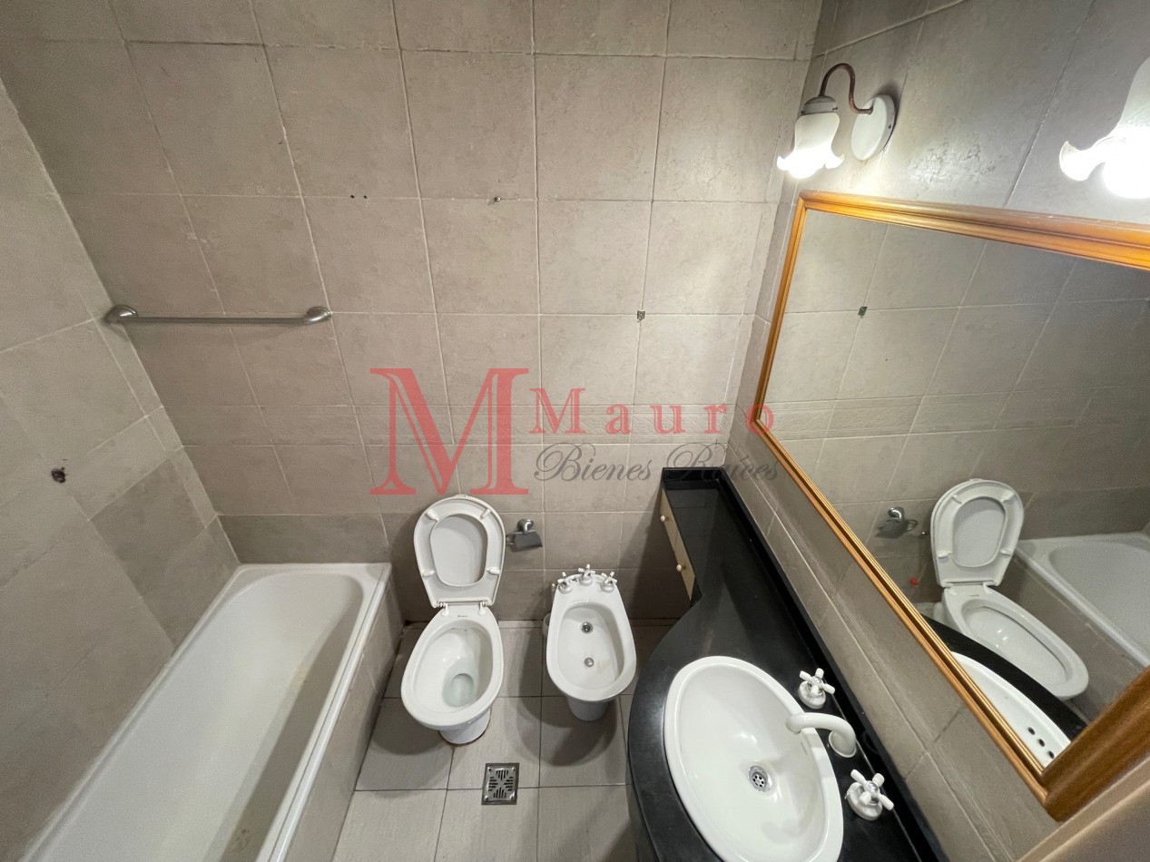 Apto Credito Monserrat Departamento 3 ambientes al Frente u$s98.900